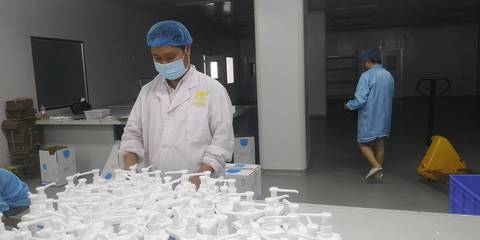 龍里人大 戰“疫”一線勇擔當 護航貴州醫療器械生命線